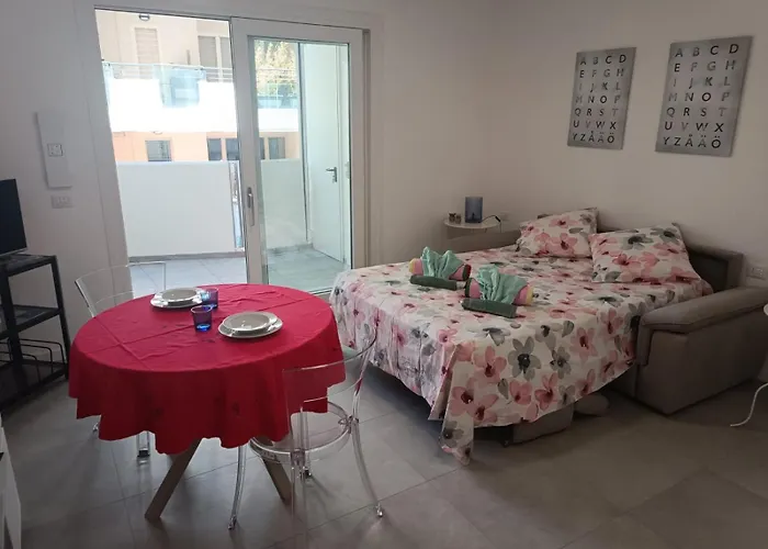 Pm 75 Via Pablo Neruda Guest House